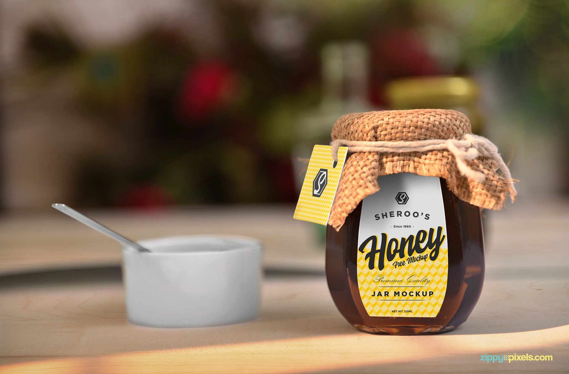 Free honey jar mockup.