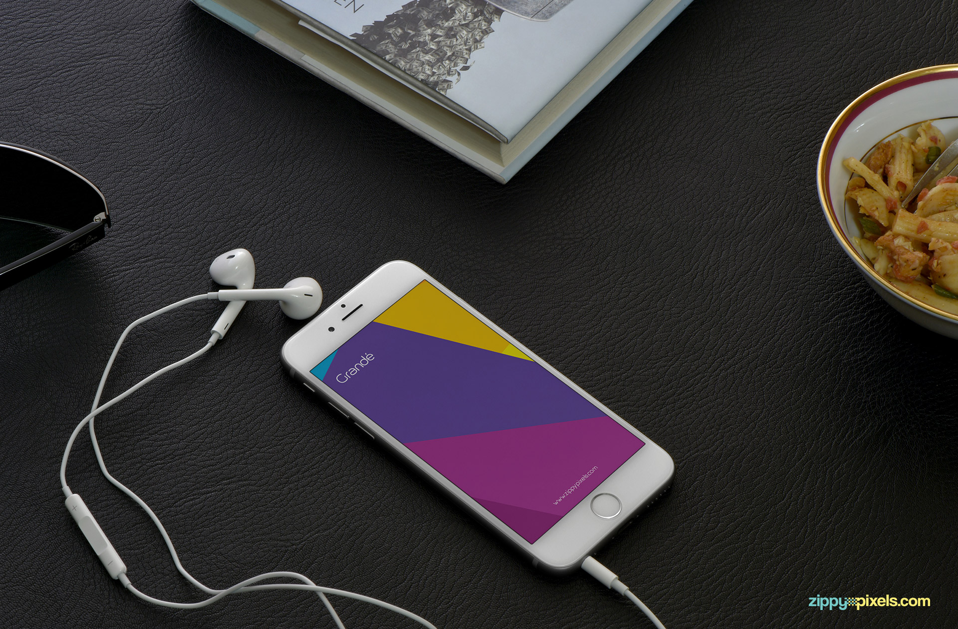 5 Free iPhone 6s Photorealistic PSD Mockups